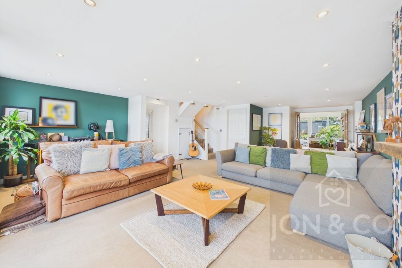 Fuller Road | Moulton | NN3