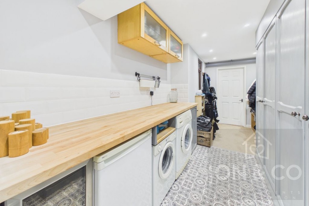 Fuller Road | Moulton | NN3