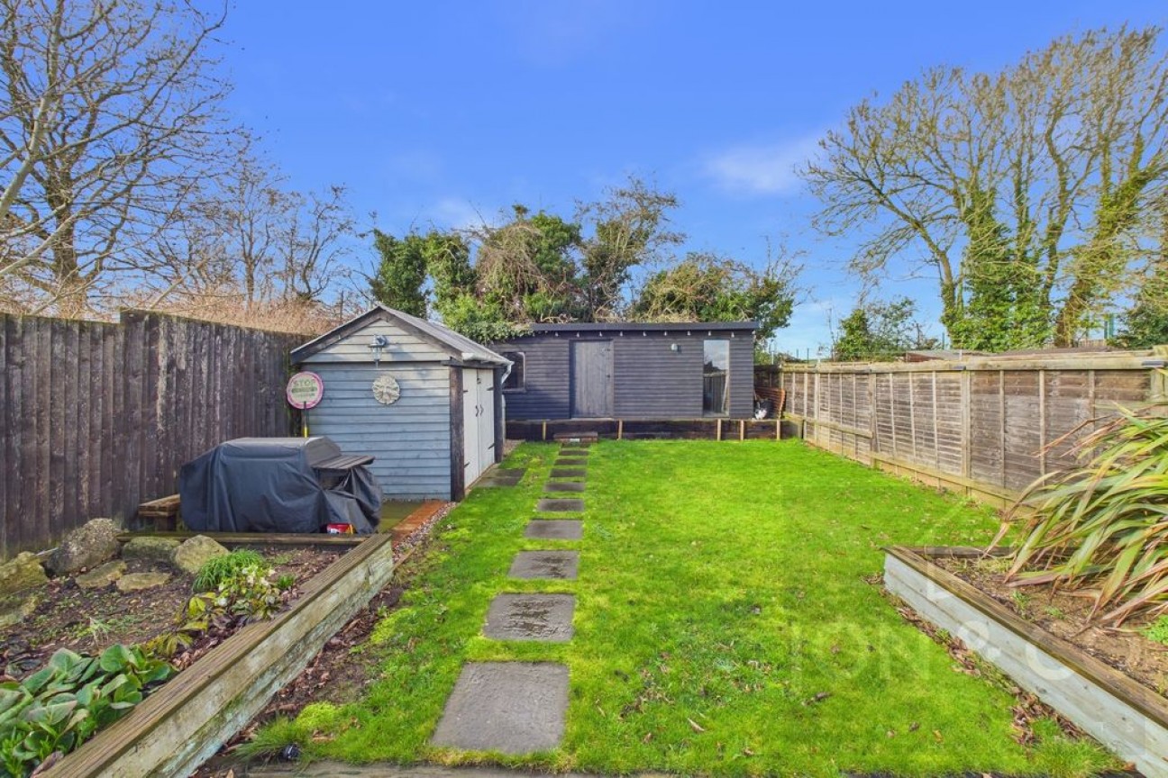 Fuller Road | Moulton | NN3