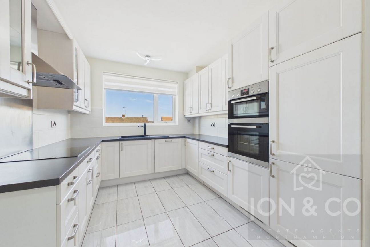 Longmynd Drive | Duston | NN5