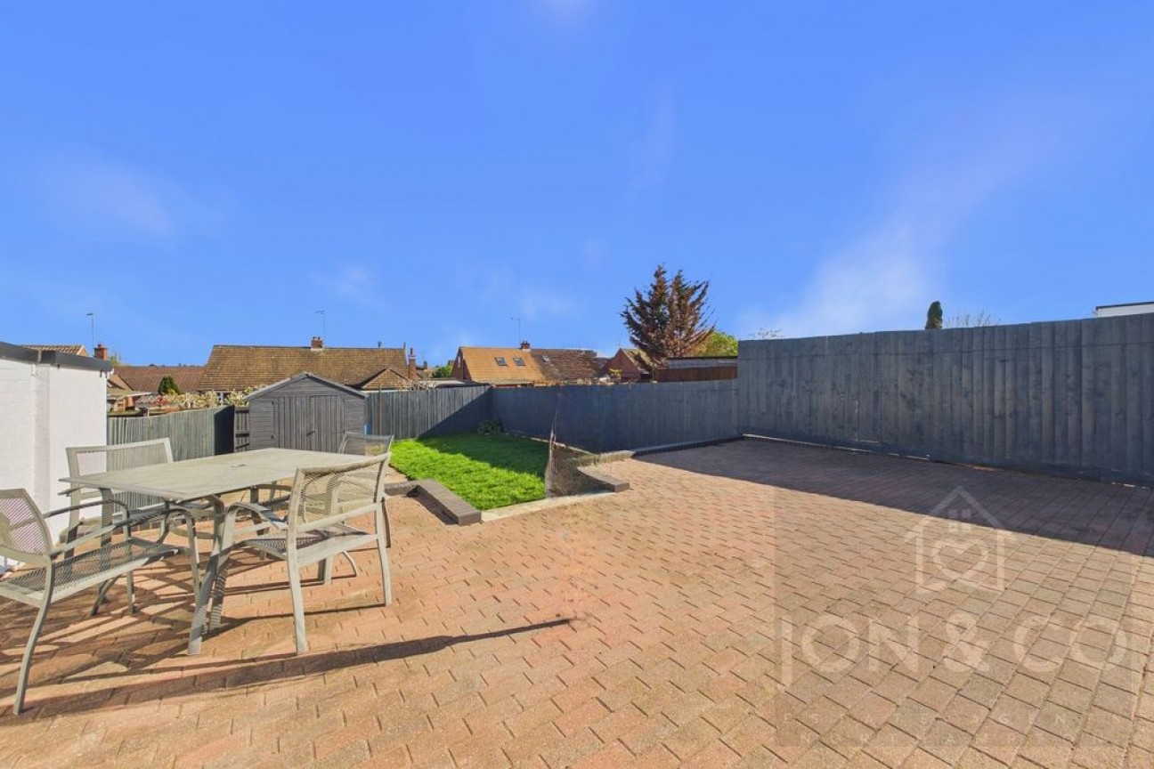 Longmynd Drive | Duston | NN5