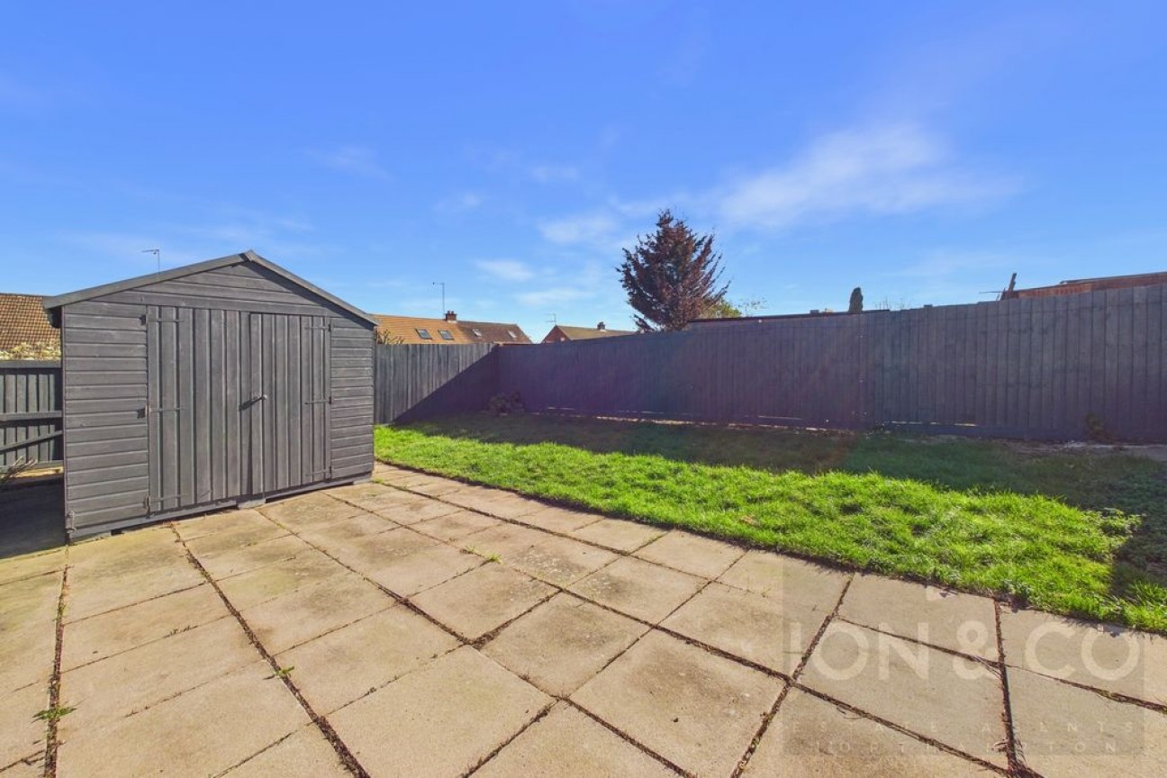 Longmynd Drive | Duston | NN5