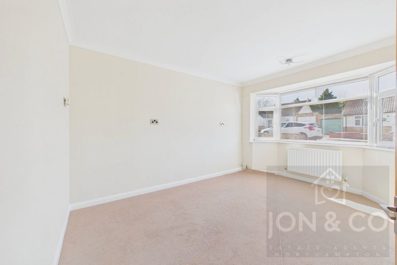 Longmynd Drive | Duston | NN5