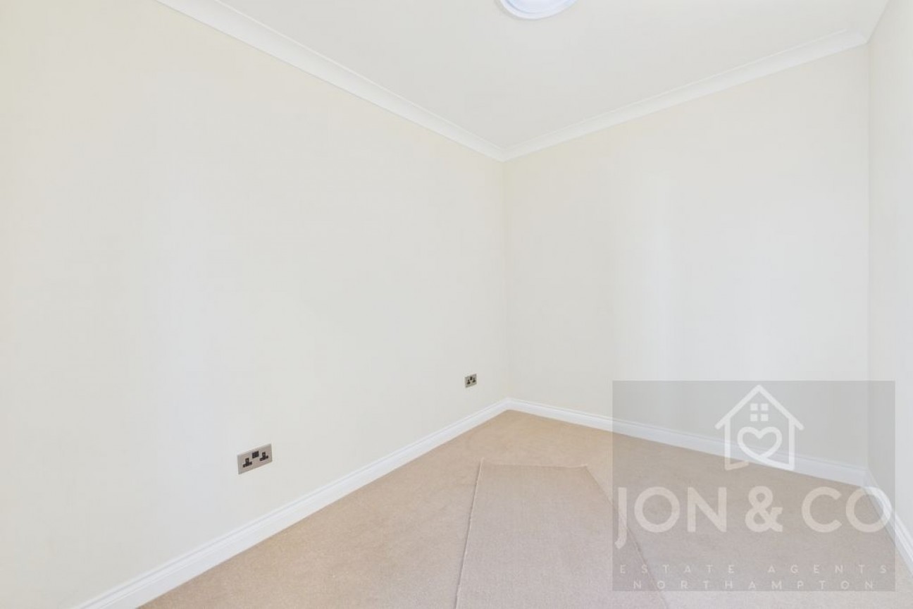 Longmynd Drive | Duston | NN5