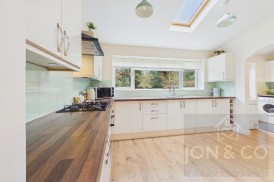 Valley Road | Little Billing | NN3