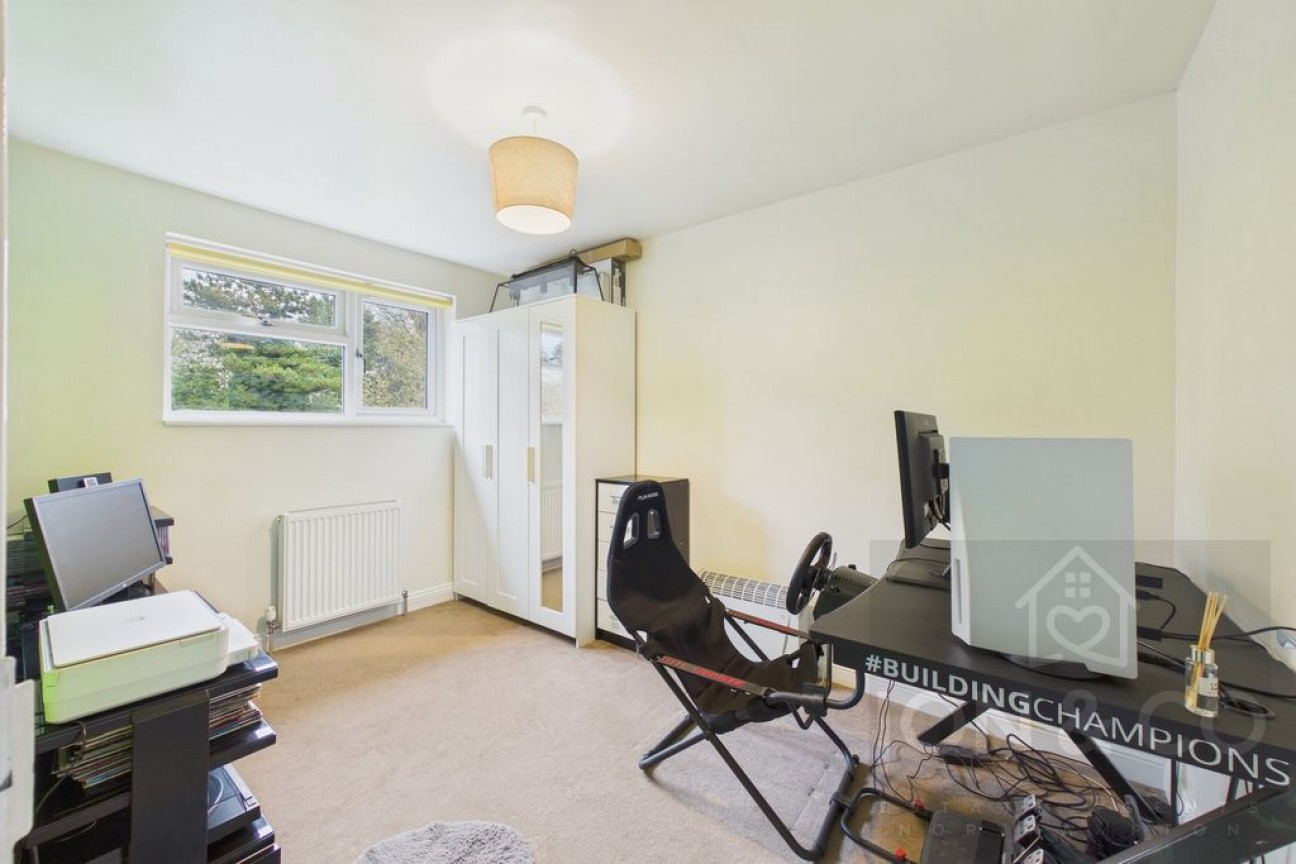 Valley Road | Little Billing | NN3