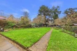 Valley Road | Little Billing | NN3