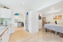 Valley Road | Little Billing | NN3