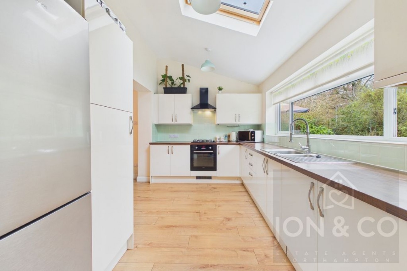 Valley Road | Little Billing | NN3