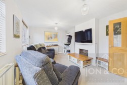 Valley Road | Little Billing | NN3