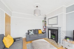 Briar Hill Walk | Delapre | NN4