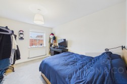 Young Close | Overstone Gate | NN6
