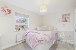 Young Close | Overstone Gate | NN6