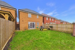 Young Close | Overstone Gate | NN6