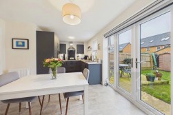 Young Close | Overstone Gate | NN6