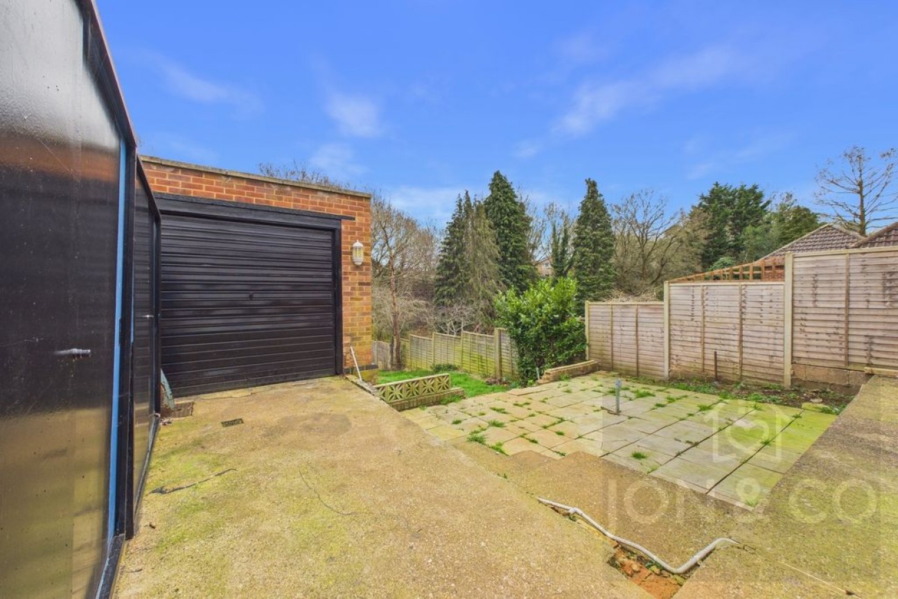 BIbury Crescent | Boothville | NN3