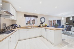 Silverthorn Drive | Moulton | NN3