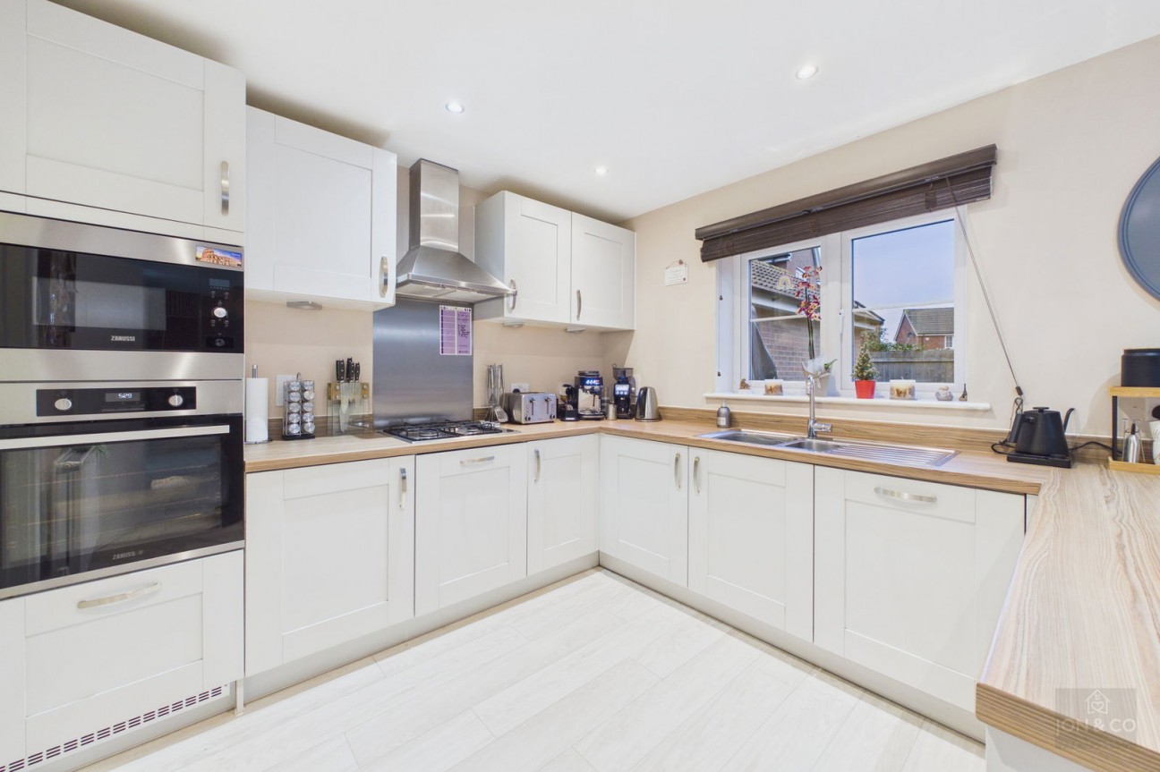 Silverthorn Drive | Moulton | NN3