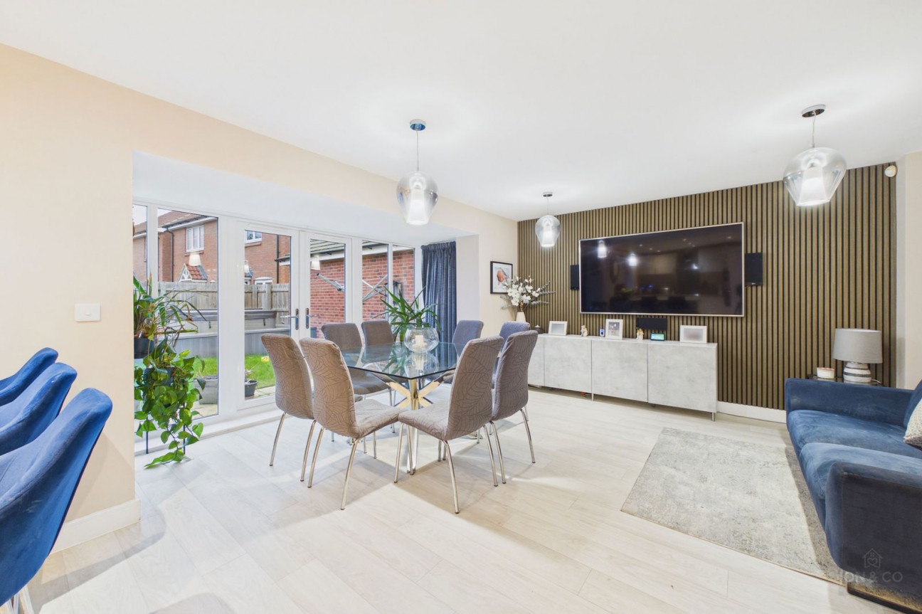 Silverthorn Drive | Moulton | NN3