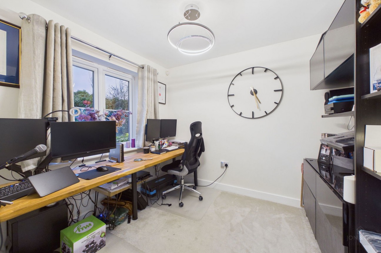 Silverthorn Drive | Moulton | NN3