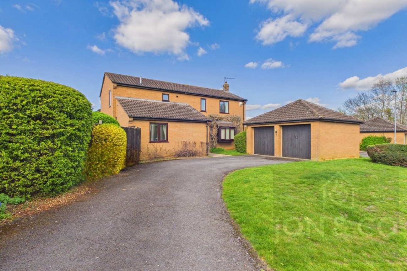 Strawberry Hill | Berrydale | NN3