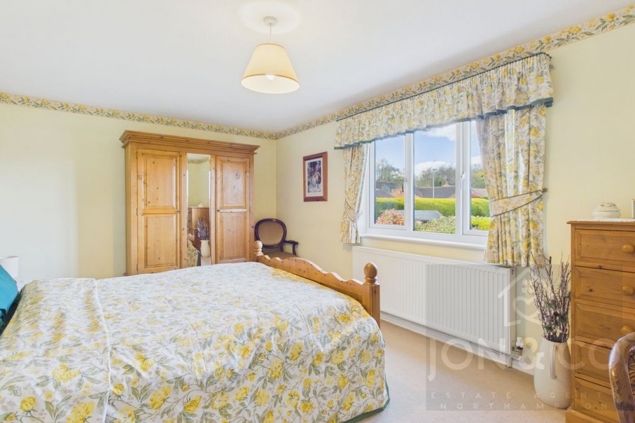 Strawberry Hill | Berrydale | NN3
