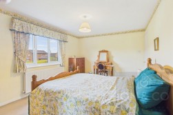 Strawberry Hill | Berrydale | NN3