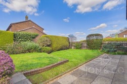 Strawberry Hill | Berrydale | NN3