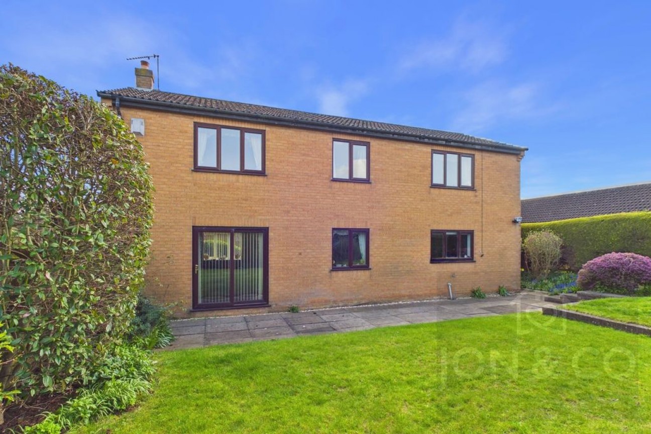 Strawberry Hill | Berrydale | NN3