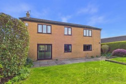 Strawberry Hill | Berrydale | NN3