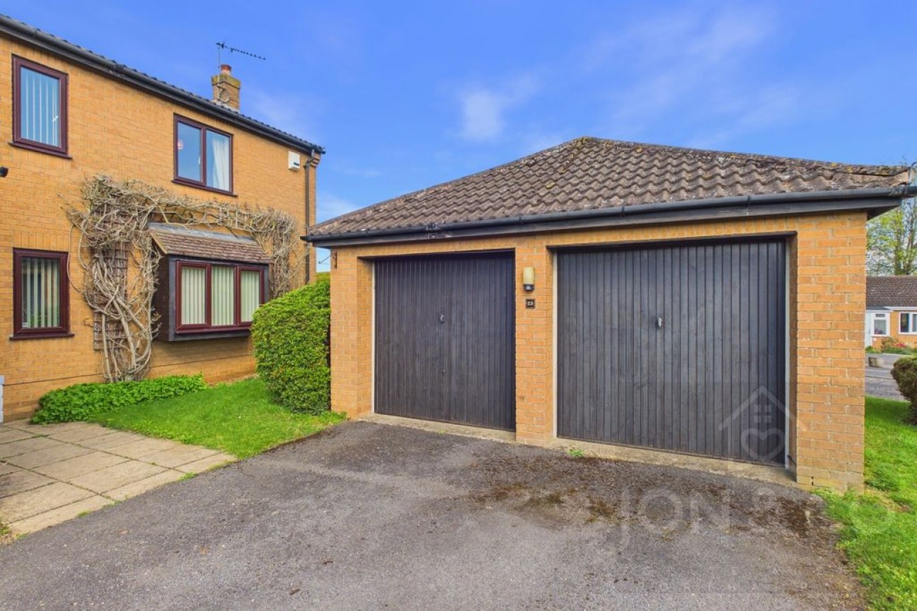 Strawberry Hill | Berrydale | NN3