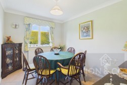 Strawberry Hill | Berrydale | NN3