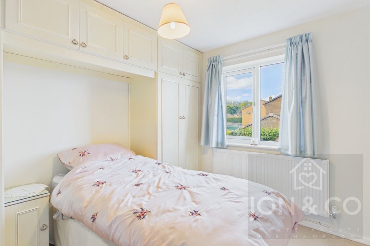 Strawberry Hill | Berrydale | NN3