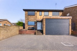 North Hayes Court | Goldenash | NN3