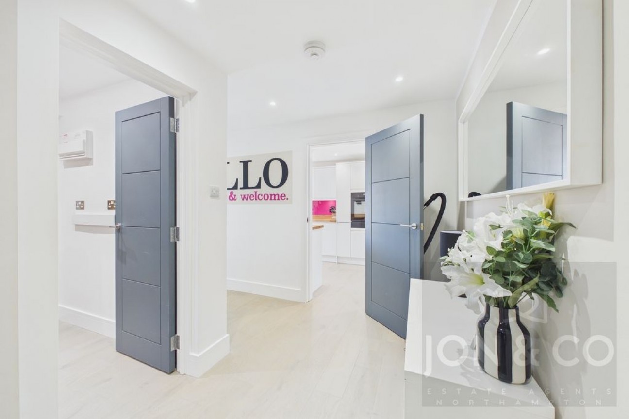 North Hayes Court | Goldenash | NN3