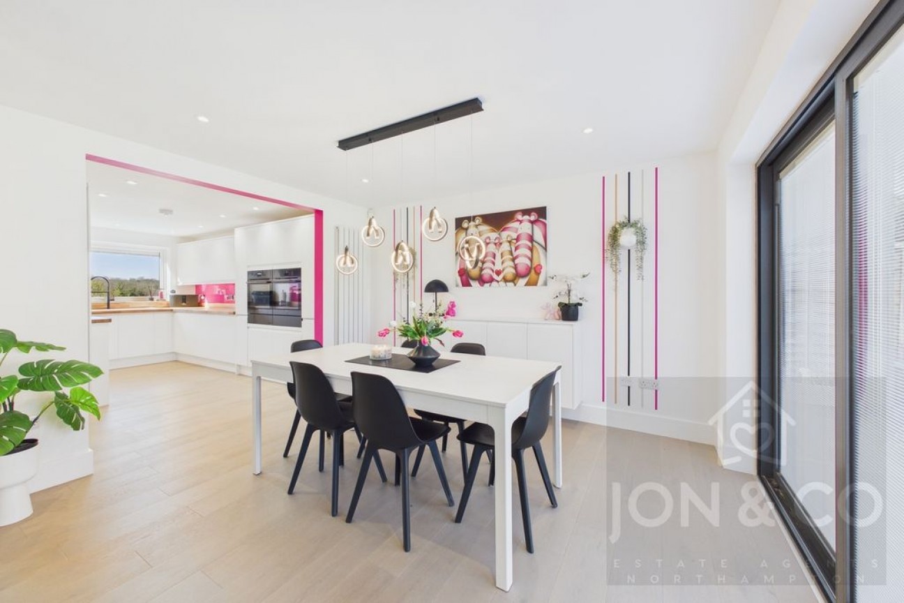 North Hayes Court | Goldenash | NN3