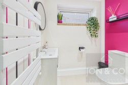 North Hayes Court | Goldenash | NN3