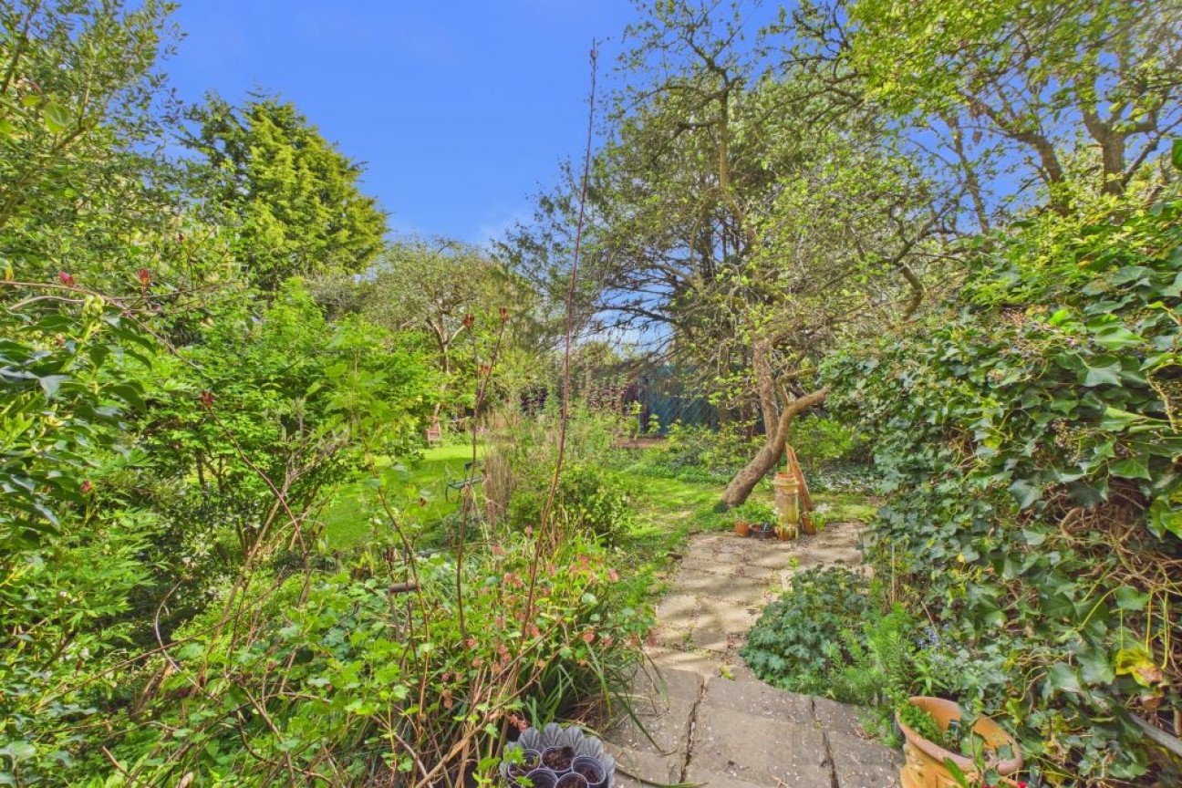 High Street | Wootton | NN4