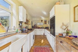 High Street | Wootton | NN4