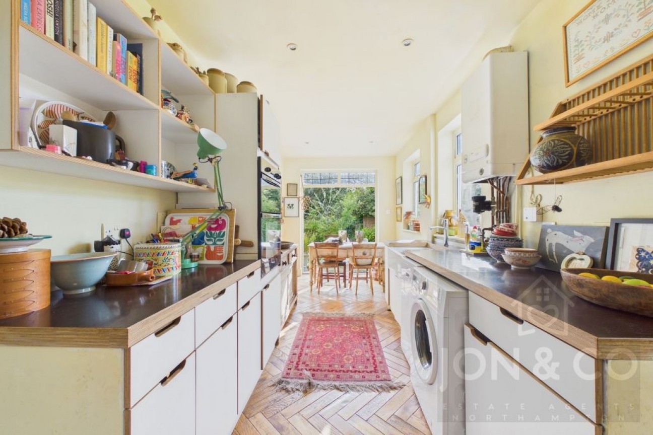 High Street | Wootton | NN4