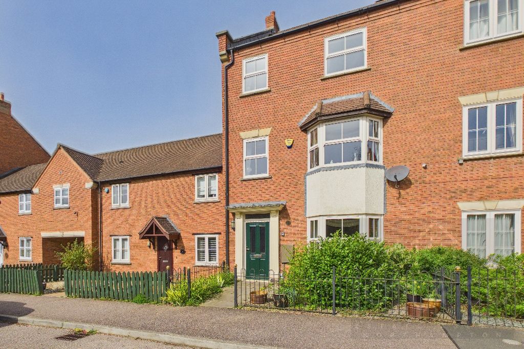 School Road | Mawsley | NN14