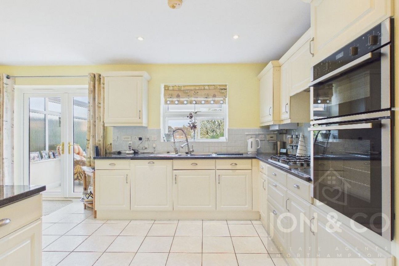 School Road | Mawsley | NN14