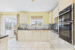 School Road | Mawsley | NN14
