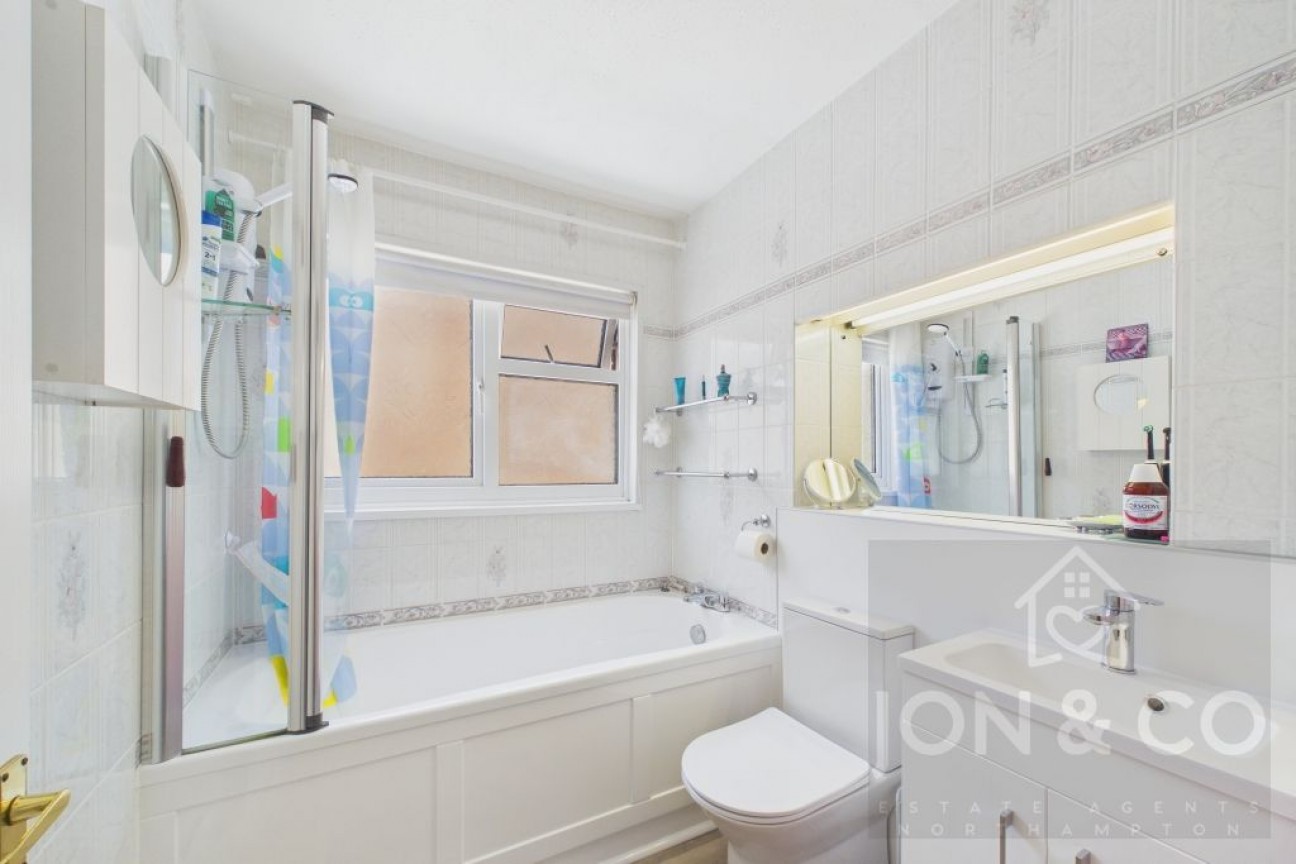 Isham Close | Kingsthorpe | NN2