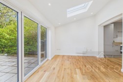 Northampton Lane South | Moulton | NN3