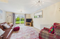 Braemar Cresent | East Hunsbury | NN4