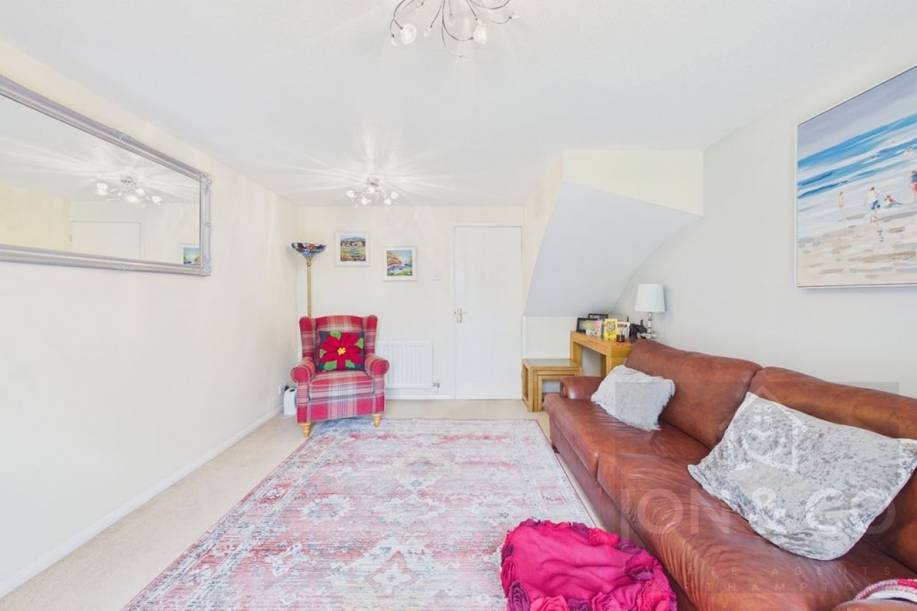 Braemar Cresent | East Hunsbury | NN4