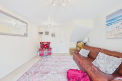 Braemar Cresent | East Hunsbury | NN4