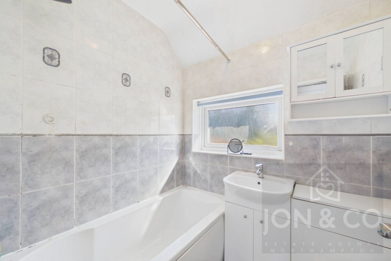 Danefield Road | Abington | NN3