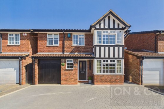 Tamarisk Drive | Moulton | NN3